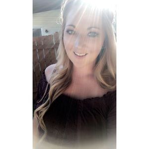 Meet your Posher, Lacey